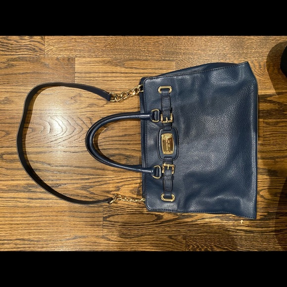 Michael Kors Hamilton Leather Tote - Picture 9 of 13